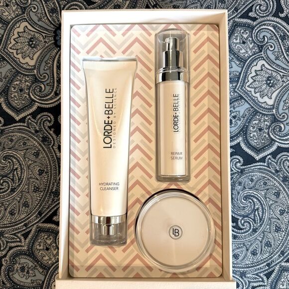 🌟HP🌟NIB Lorde + Belle 3-Step CC Skincare Regimen Trio 3-Pc Boxed Set MSRP $199 - Picture 2 of 14